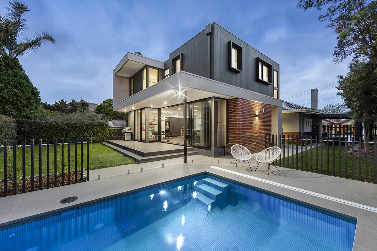 modern house exterior 2021 08 27 19 27 31 utc 1.jpg